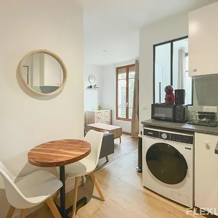 Charming - One-bedroom In 5th باريس