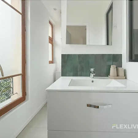 Immeuble Poliveau París